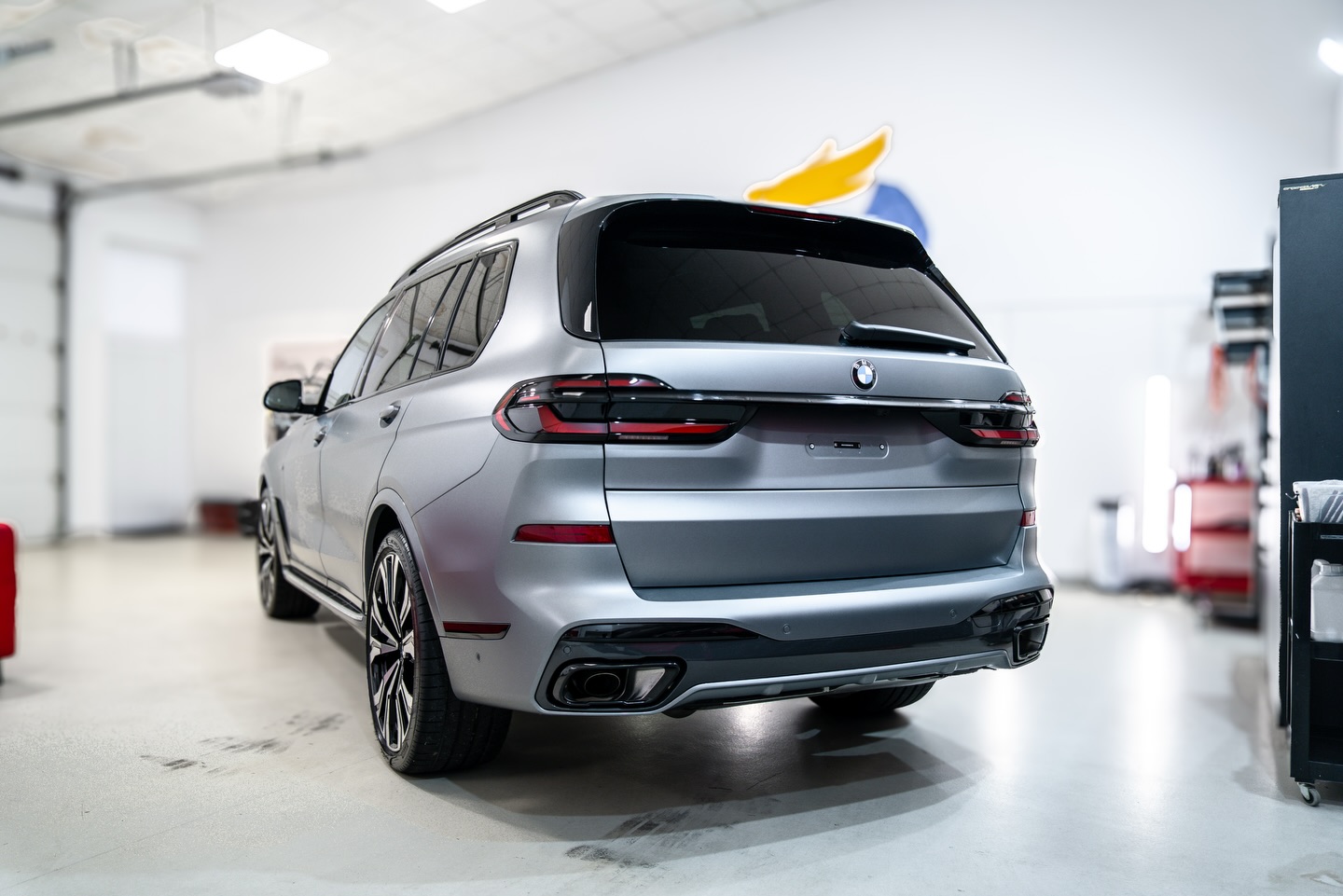 BMW X7 v matnej PPF fólii CarPro Immortal — fotografia 3