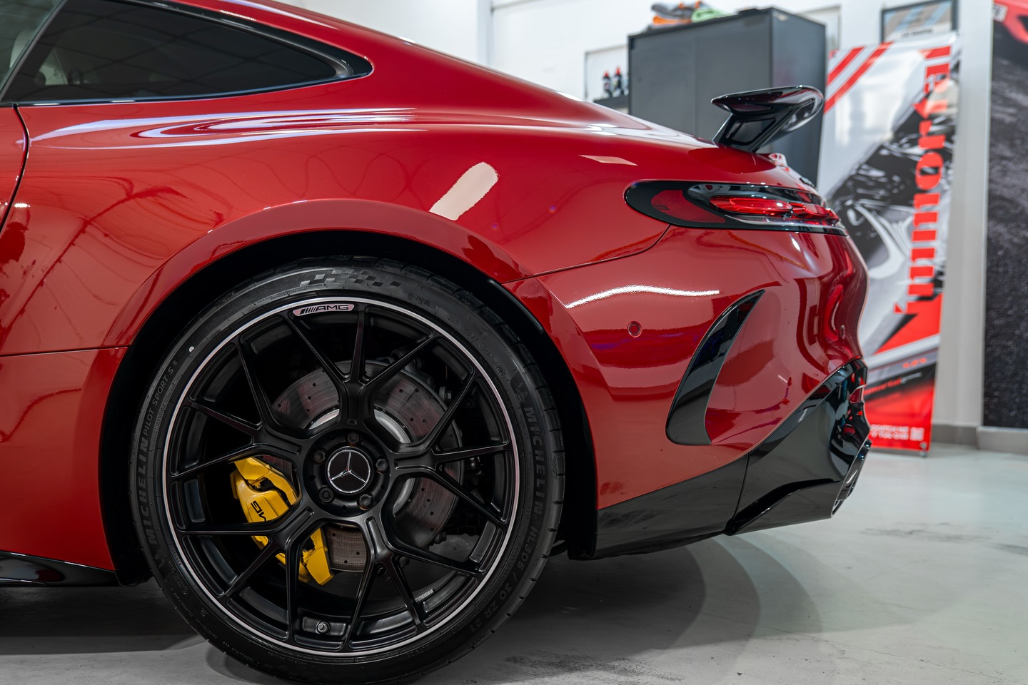 Mercedes-AMG GT 63 po PPF aplikácii CarPro Immortal — fotografia 4
