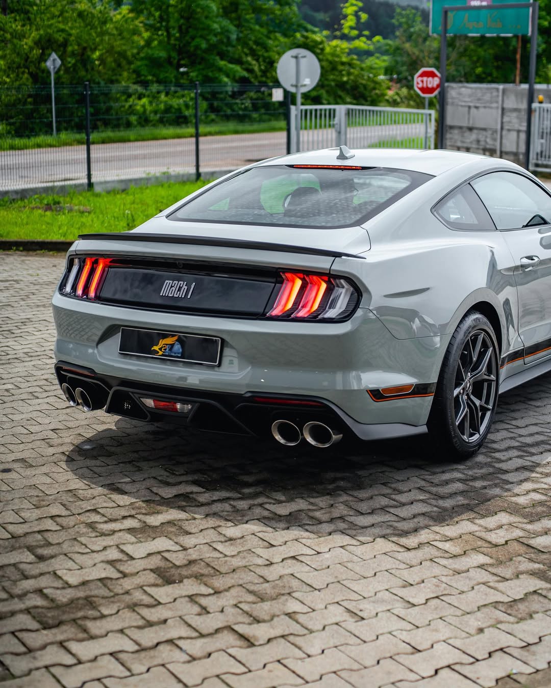 Ford Mustang MACH1 po aplikácii keramickej ochrany CarPro Professional
